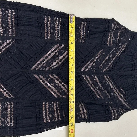 VENUS Black High Low Lace Dress - Picture 10 of 16